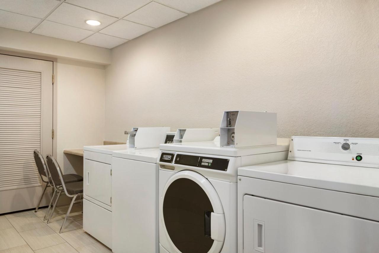 Holiday Inn Express & Suites Sarasota East By Ihg Vamo Dış mekan fotoğraf